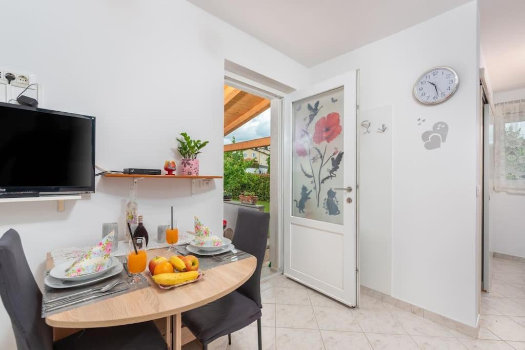 Appartement Jani à Poreč Extérieur photo